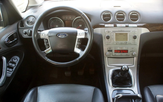 Ford Galaxy cena 16900 przebieg: 269000, rok produkcji 2007 z Otmuchów małe 466